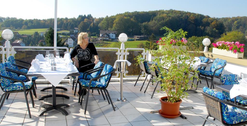 Hotel Windenreuter Hof เอ็มเมนดินเงน ภายนอก รูปภาพ